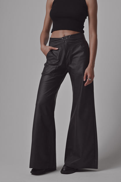 Lange Lederhose von LabayPN, Ansichtt von vorne